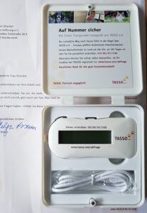 Ein von Tasso geschenktes Transponder Lesegerät mit beigefügtem Anschreiben